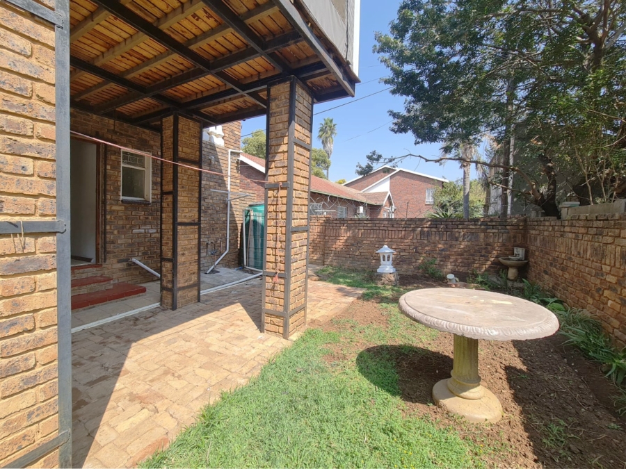 To Let 2 Bedroom Property for Rent in Ifafi North West